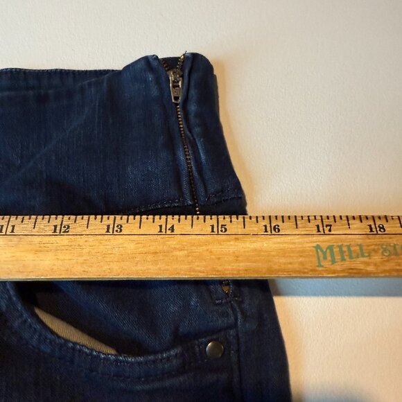 Spanx Women 29 Straight Jean Signature Dark Wash Stretch Denim Side Zip Slimming - Picture 8 of 11